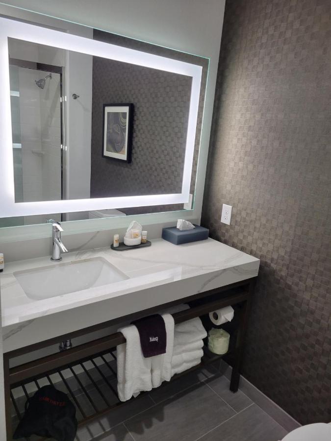 La Quinta Inn & Suites By Wyndham Terrell Buitenkant foto