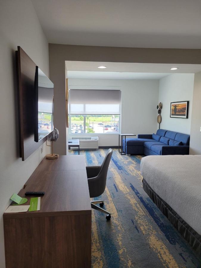 La Quinta Inn & Suites By Wyndham Terrell Buitenkant foto